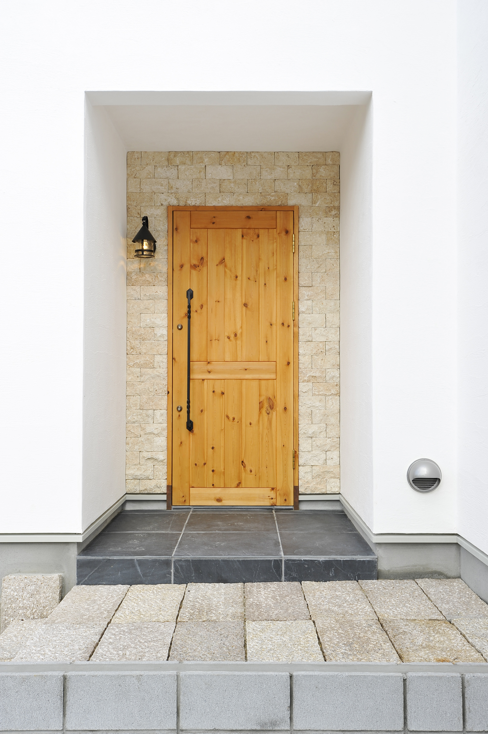 無垢玄関ドア 施工イメージ2